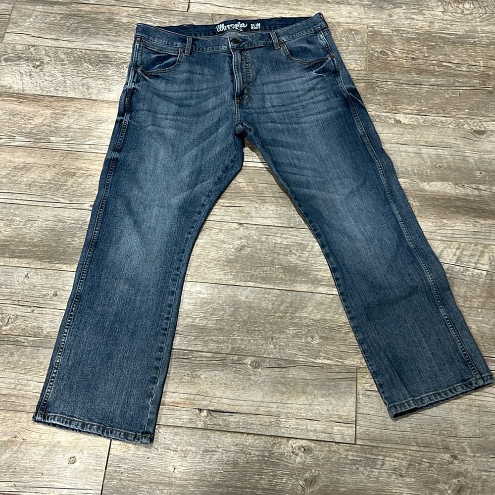 Men’s Wrangler Retro Jeans EUC! 38/30